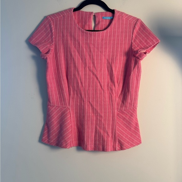 J. McLaughlin Tops - J. McLaughlin Pink Cap Sleeve Fitted Peplum Blouse size medium